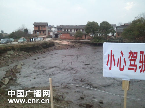 江西幼儿园校车事故反思：农村学前教育亟待加大投入