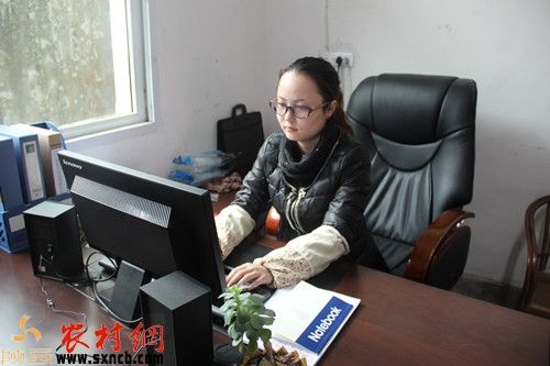点击图片进入下一页