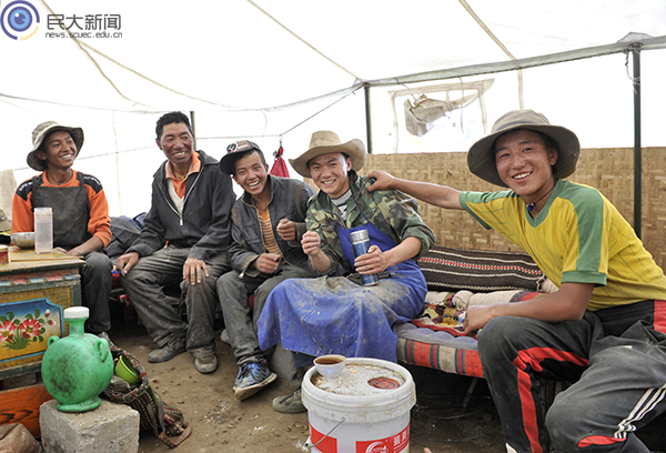 经过1年的锻炼与适应，已完全融入百姓之中
